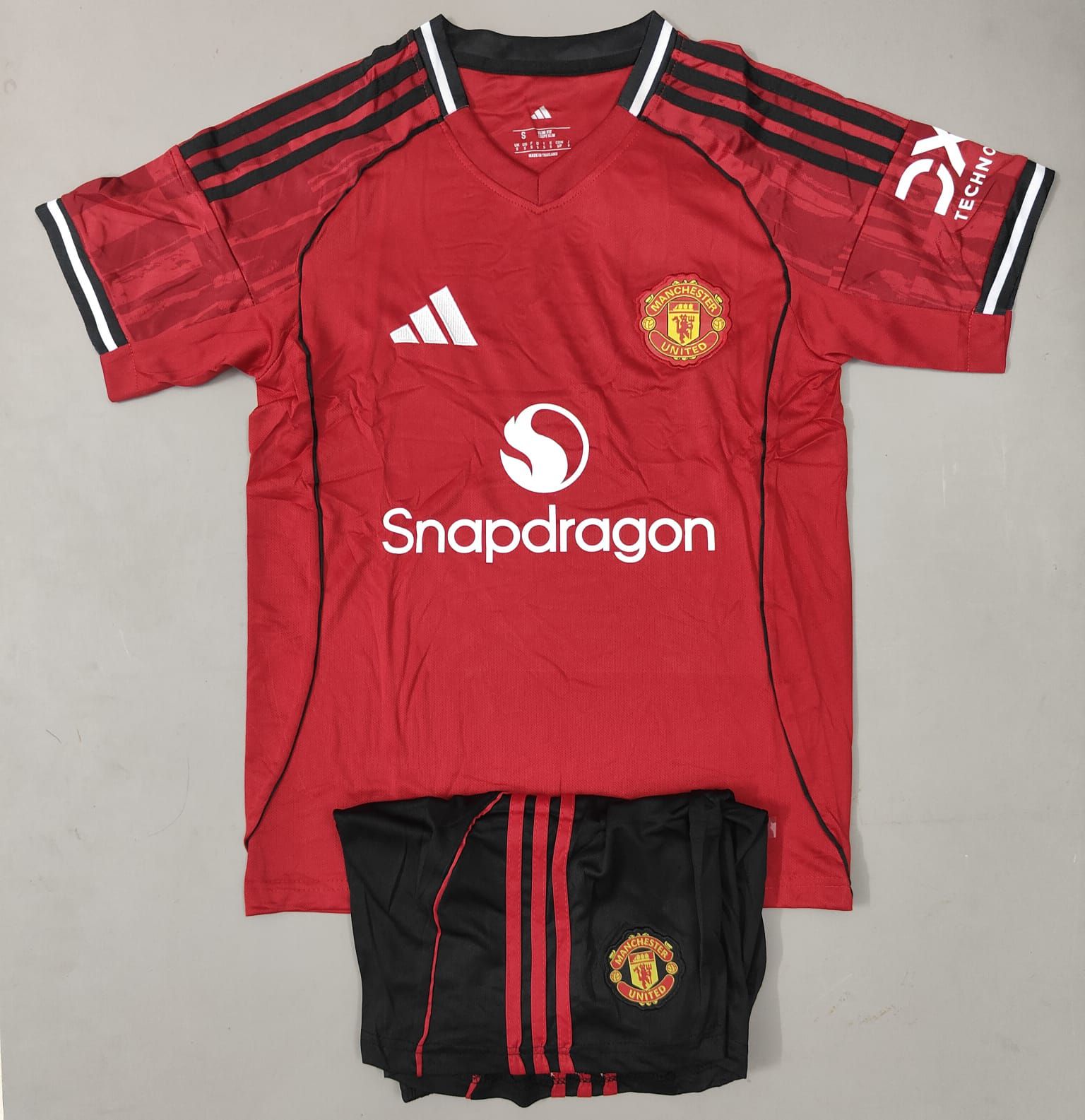 Manchester United Snapdragon Home kit set