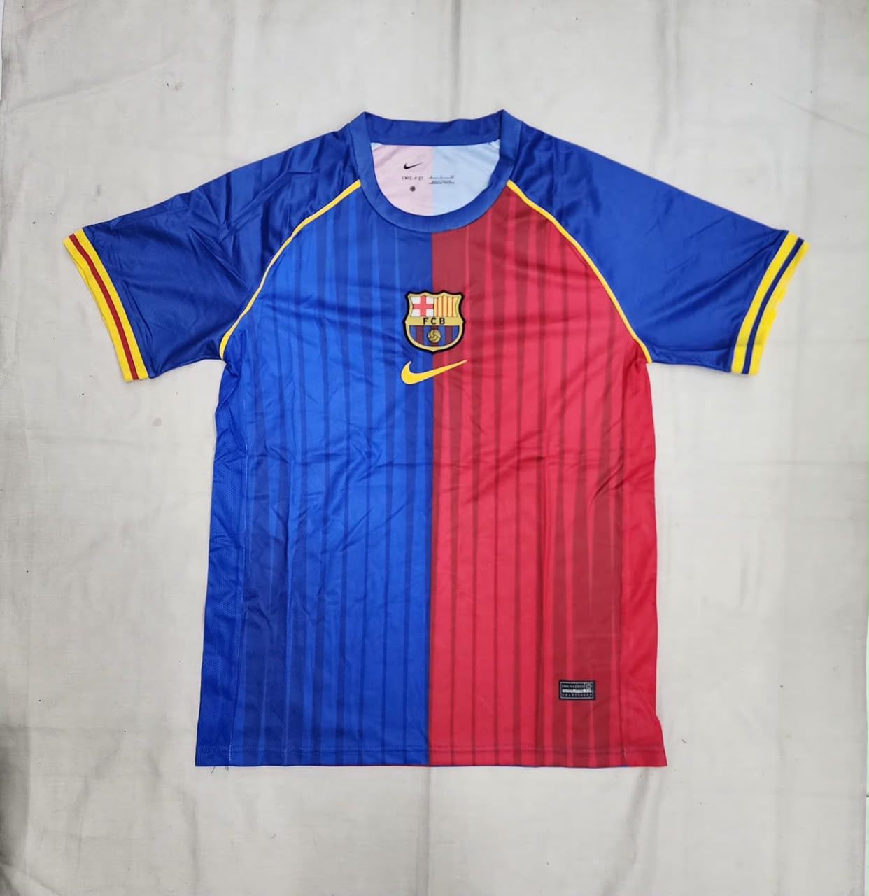 Barcelona Classic III fan version jersey