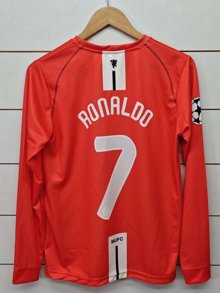 Manchester United Retro AIG Full Sleeve · Ronaldo #7 full sleeve jersey — view 2