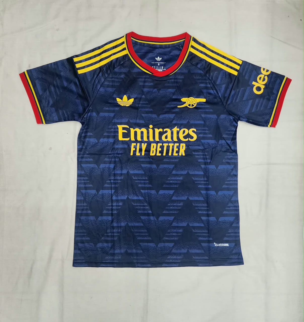 Arsenal Emirates fan version jersey